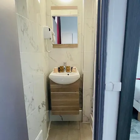 Louvain Hotel París