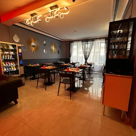 Louvain París